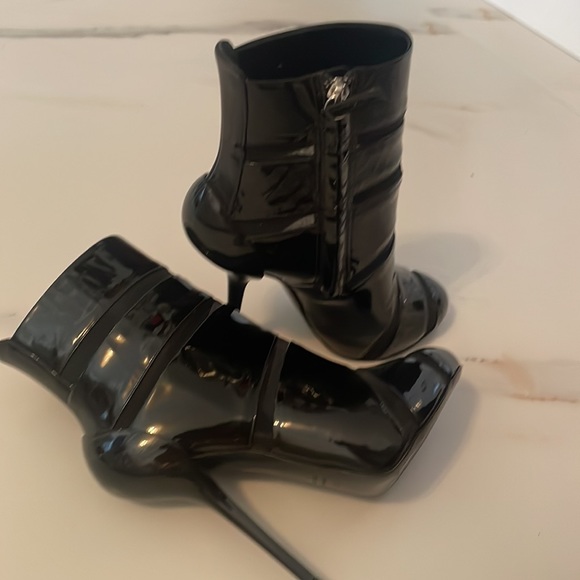 Giuseppe Zanotti patent leather ankle boots 🔥 - Picture 4 of 7